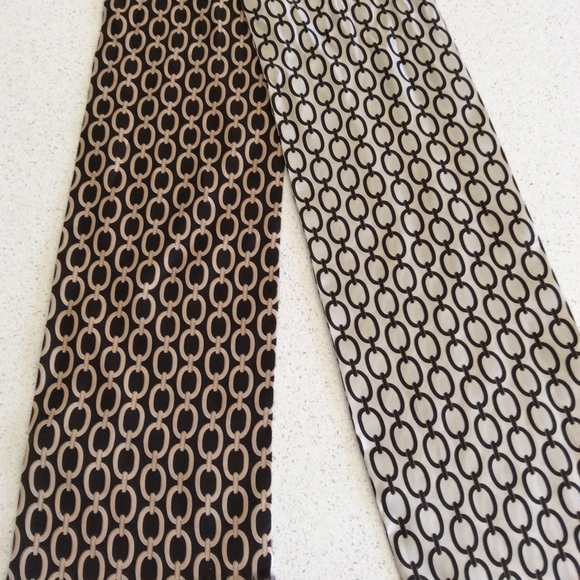 Ann Taylor Accessories - Ann Taylor 100% silk scarf